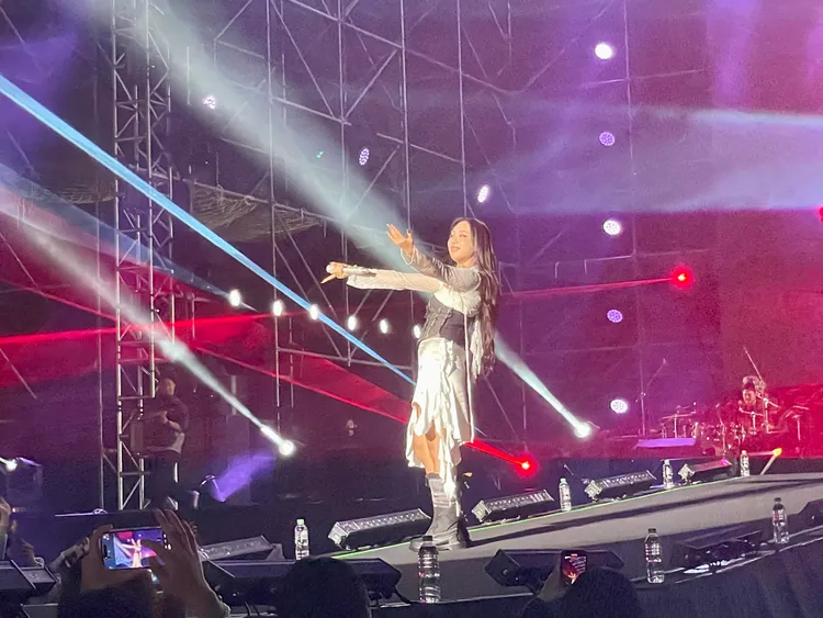 李泳知饒炸高雄櫻花季，誠意十足。圖／讀者提供