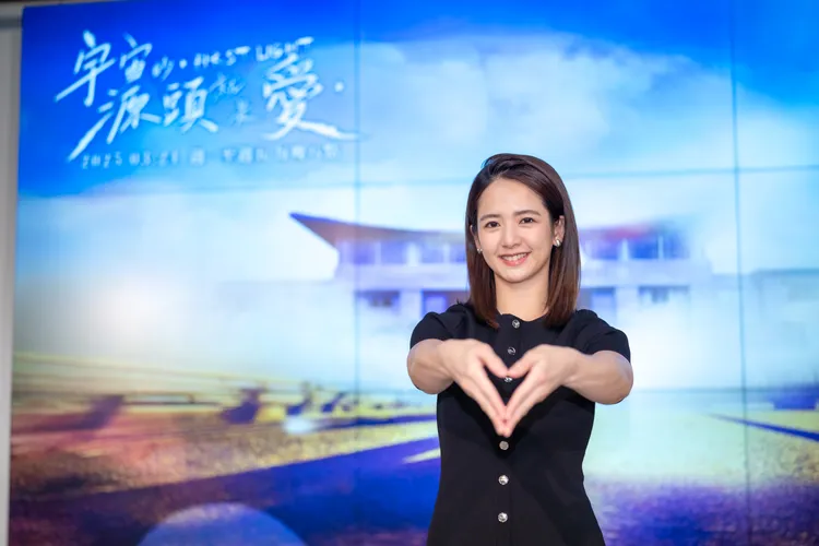 臧芮萱飾演年輕時期李玲惠校長。大愛提供