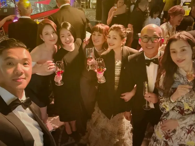 大S參加王偉忠女兒歸寧宴，合照竟成最後身影。圖／翻攝IG