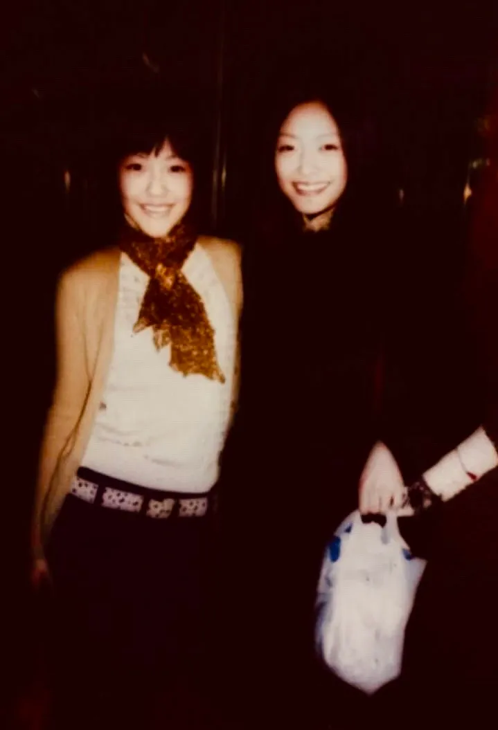 大S、小S主持《娛樂百分百》，在節目中真性情主持，獲得觀眾喜愛。