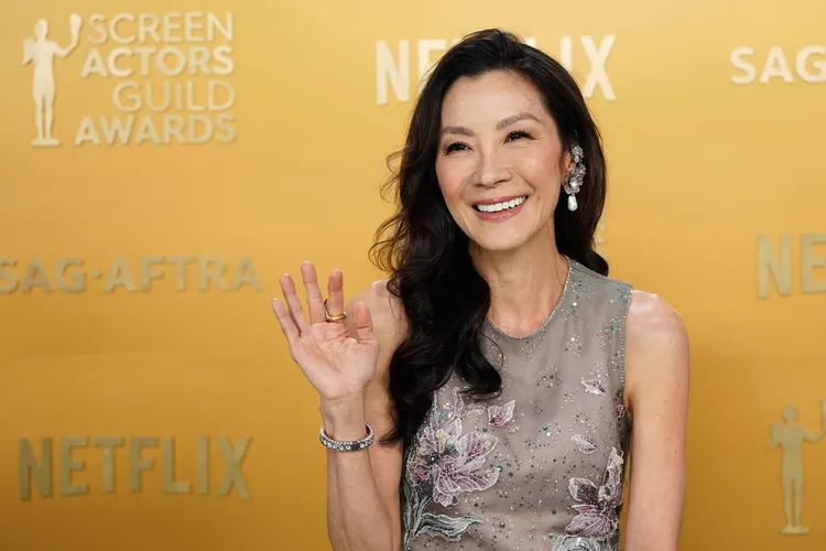 奧斯卡影后楊紫瓊下周將為Tiffany台北101旗艦店開幕站台。美聯社