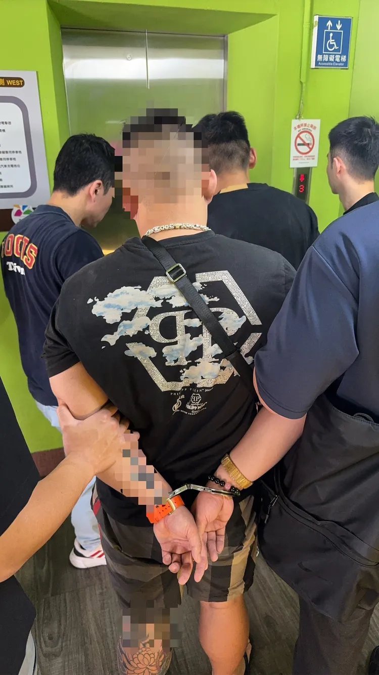 警方逮捕嫌犯。警方提供