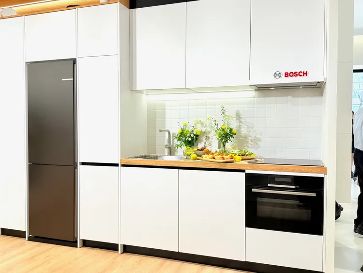 即便是只有一坪大小的廚房空間也能透過嵌入式傢俱來體驗科技便利。趙筱文攝