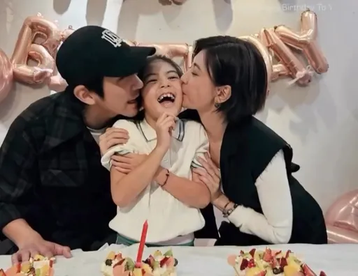 賈靜雯為8歲波妞慶生獻吻超有愛!女兒許願養7貓加天竺鼠