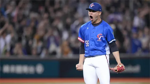 扯！中華隊國手孫易磊竟遭「簽名蟑螂」問候媽媽　