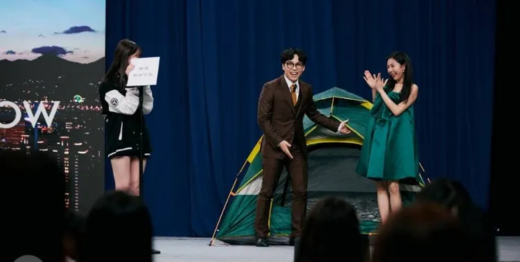 赤鬼伯伯（左起）挑戰H GAME 配音，賀瓏、Albee害羞失控。薩泰爾娛樂提供