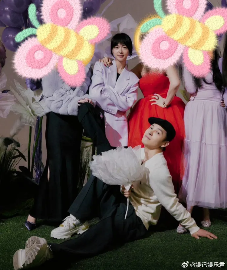 吳謹言和老公洪堯出席友人生日會，拍照時很耍寶。翻攝娛樂娛記君微博