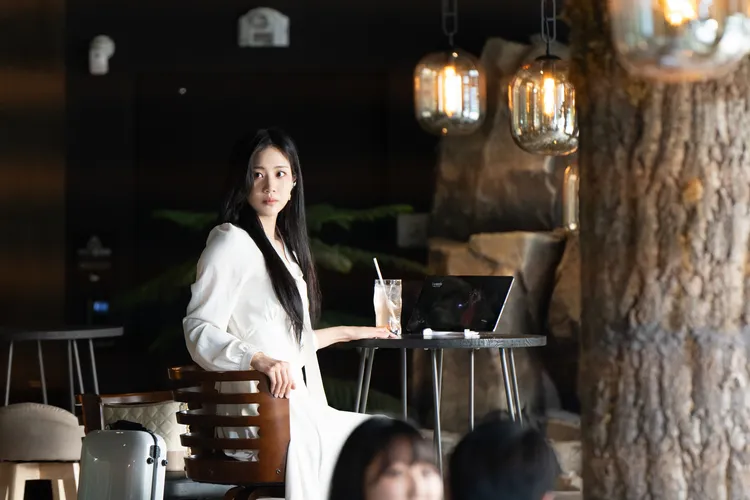 洪華蓮試鏡時擊敗百人，爭取到女主角「呂誾男」一角。Disney+提供