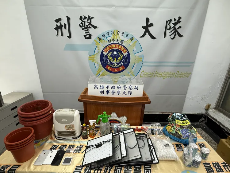 高雄市刑大、佳里警分局循線逮到鄭男，起出大麻活株、大麻業等贓證物。翻攝照片