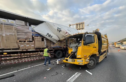 國1北上桃園路段4車追撞 車流一度回堵9公里!已全線通車