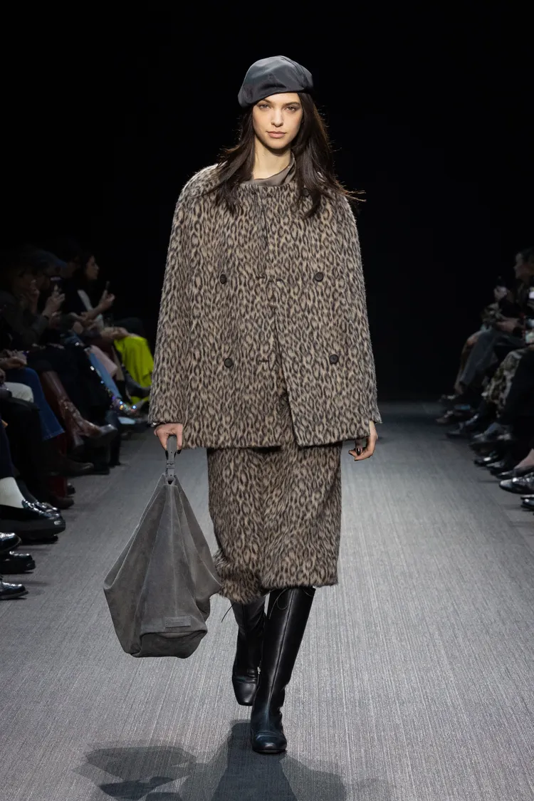 Emporio Armani 2025秋冬大秀。品牌提供