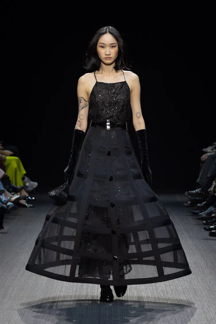 Emporio Armani 2025秋冬大秀。品牌提供