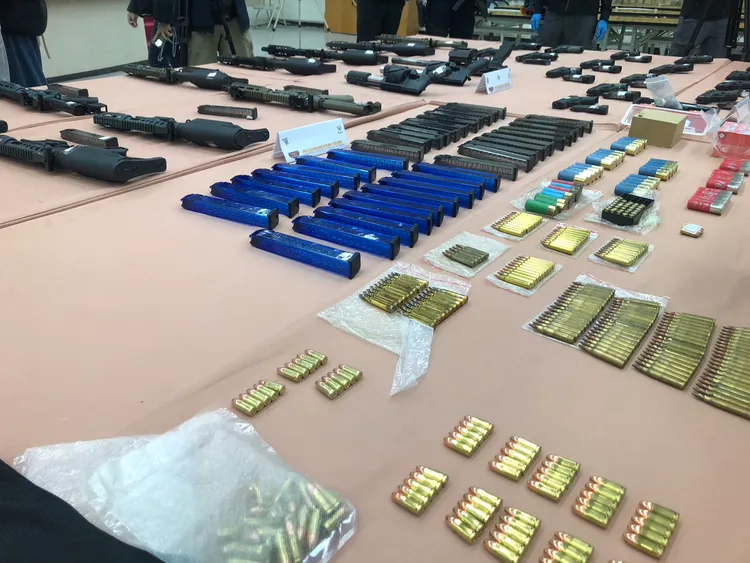 查獲的槍彈。新竹縣警局提供
