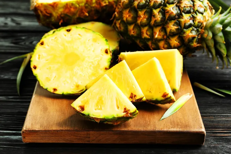 屏東鳳梨會在東京Belx超市10家分店展售一個月。縣府提供