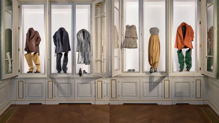 LOEWE 2025秋冬系列。品牌提供