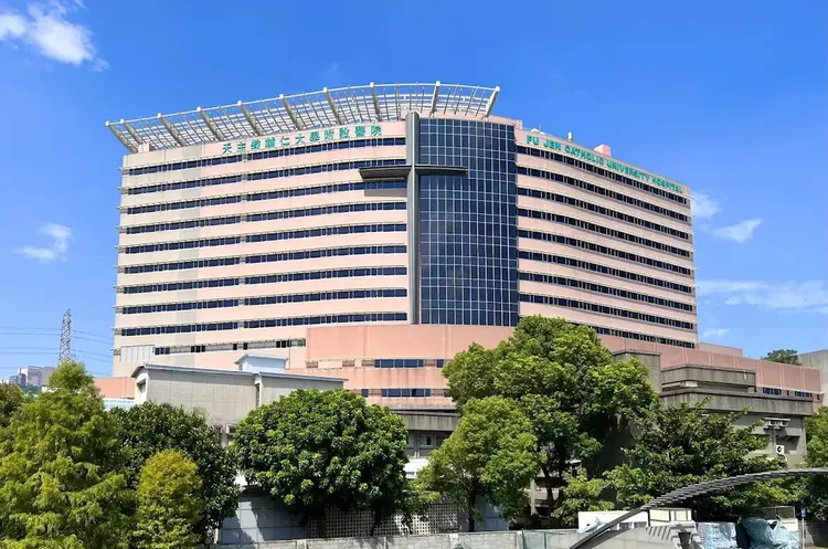 輔大醫院驚傳消防演習意外，女護理師重摔受傷。翻攝自google map