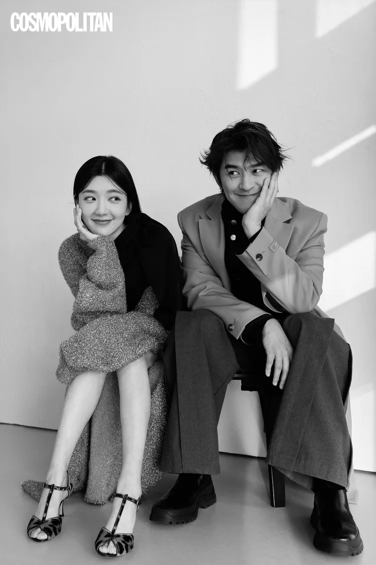 郭雪芙（左）、陳柏霖（右）拍攝《COSMOPOLITAN》封面。《COSMOPOLITAN》提供