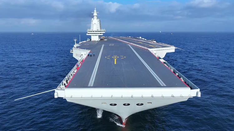 中國福建號航空母艦。翻攝解放軍網