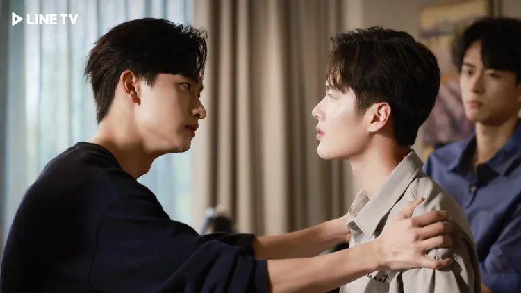 張家陞（右）在劇中被毛祁生罵沒有接班自覺，情緒爆發。LINE TV提供