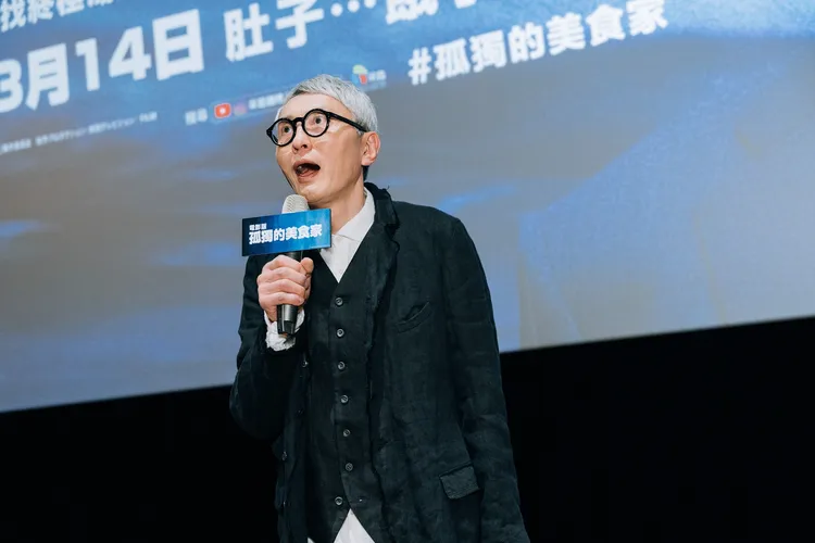 松重豐昨現身台中影廳打片。采昌國際提供