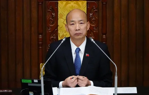 柯建銘「打斷拐杖」擊中徐巧芯！韓國瑜說話了