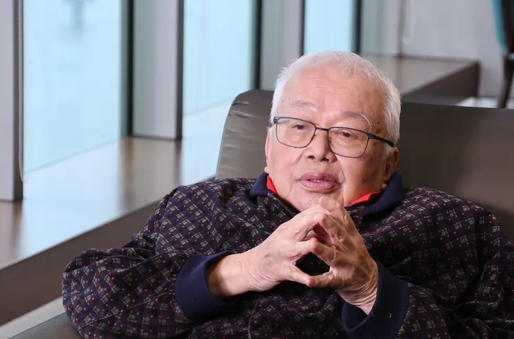 面對川普狂人作風，劉泰英用歷史教訓提醒勿重蹈覆轍。莊宗達攝