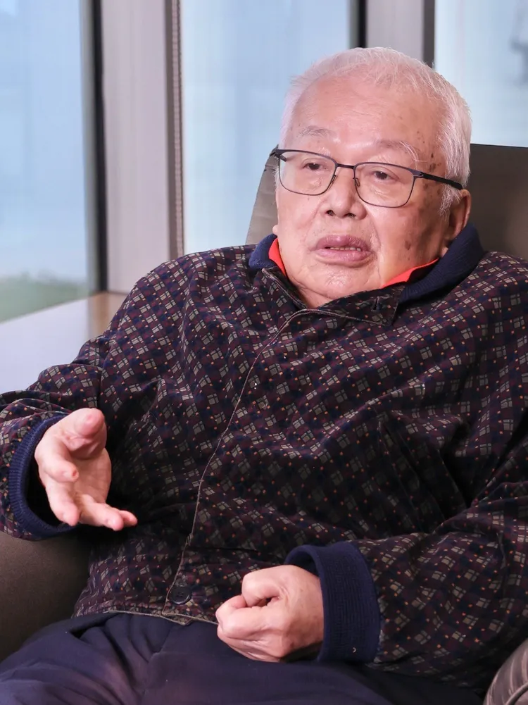 劉泰英談起當年做事面臨極大壓力但不畏懼，「用腦袋求進步」。莊宗達攝