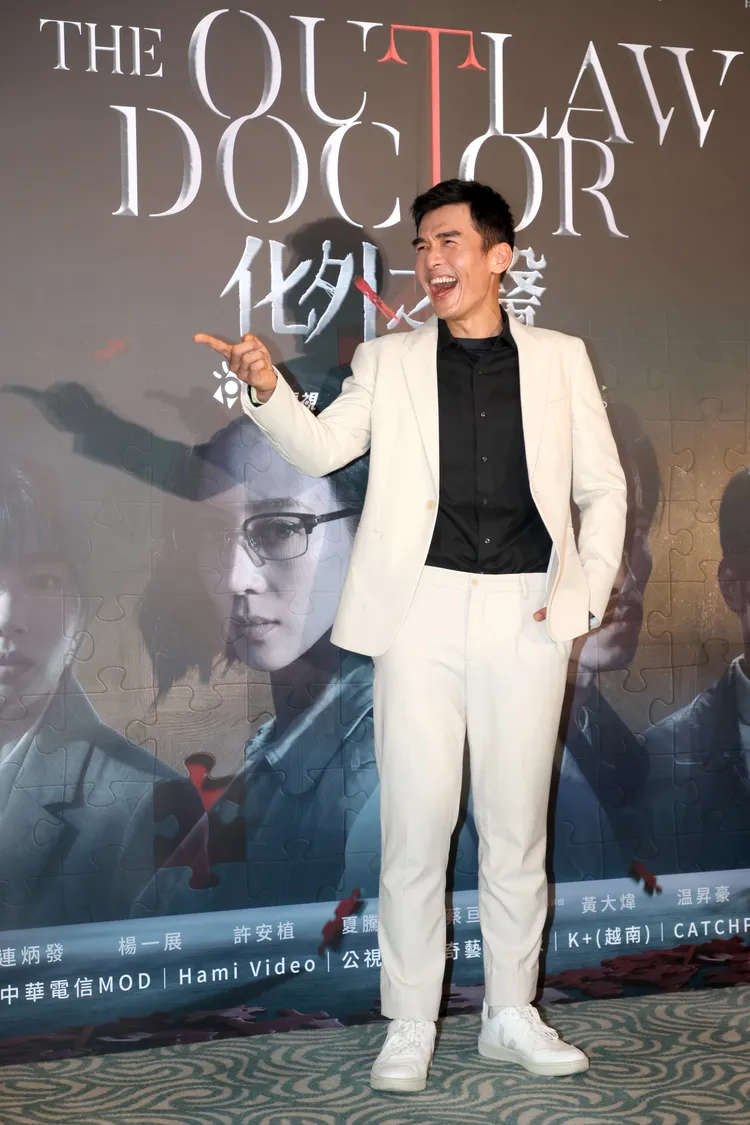 楊一展的身材也很健美。攝影中心攝