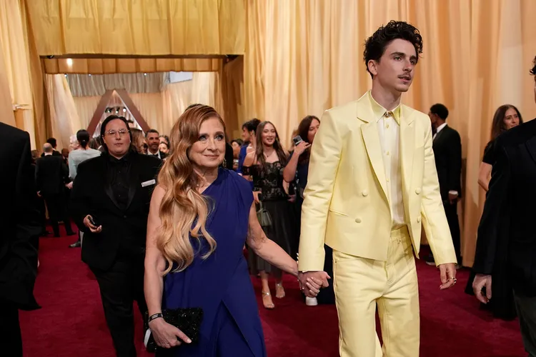 「甜茶」進場時身邊女伴是媽媽。美聯社