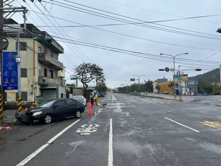 事發地點位於通霄鎮台一線與竹林路口。民眾提供