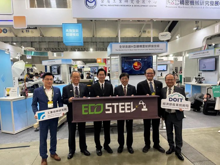 工研院與台灣光罩共同研發H型鋼構雷射銲接技術。呂承哲攝