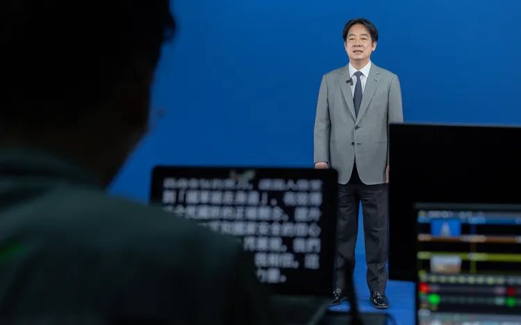 賴清德訪問軍聞社、青報。賴清德臉書