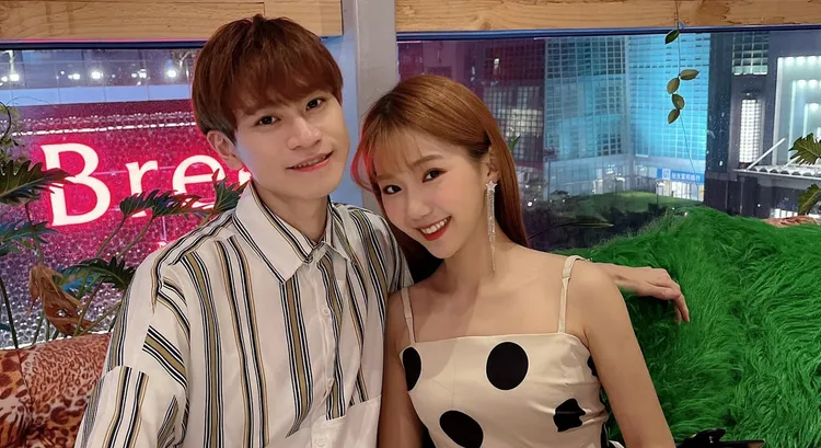 針對和Andy的財務糾紛，家寧（右）透過律師發表聲明。翻攝眾量級CROWD臉書