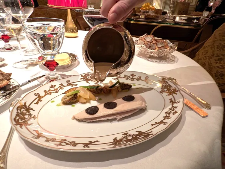 主廚餐廳Jean Imbert Plaza Athenee餐點。業者提供