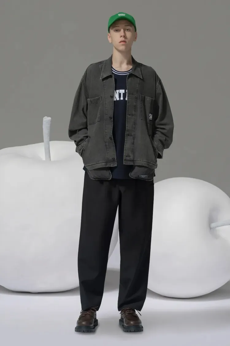 「UG」系列將GU經典單品重新解構、加入各種設計巧思。翻攝GU官網