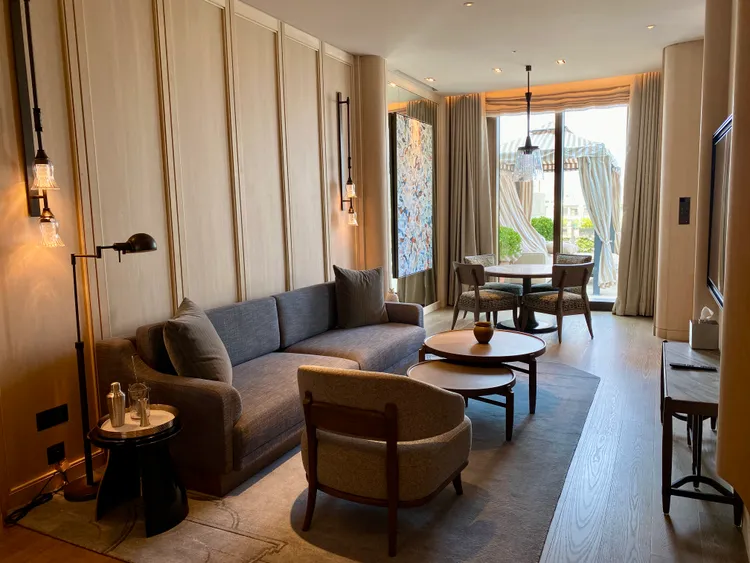 業者表示，台北嘉佩樂酒店每晚定價2萬元，並非集團內房價最高價。莊偉祺攝