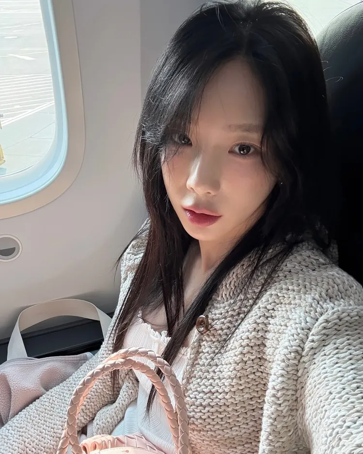 太妍昨天來台，在飛機上打卡。翻攝太妍IG