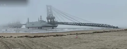 快速侵台就靠它?中國廣州造船廠新造登陸艦清晰照曝光