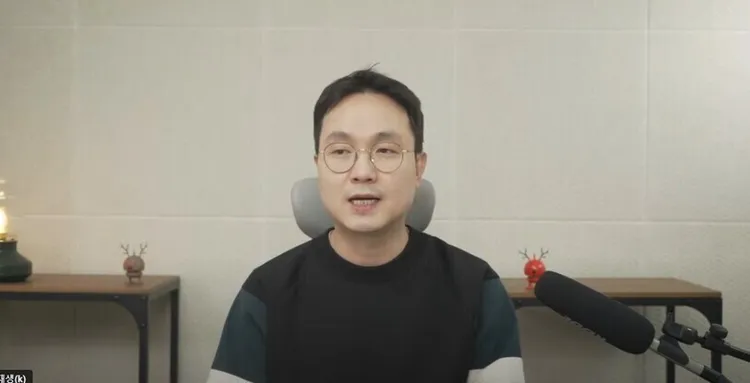 金賽綸父親透露，女兒看了李鎮浩的影片後，一天試圖輕生6次。翻攝YouTube