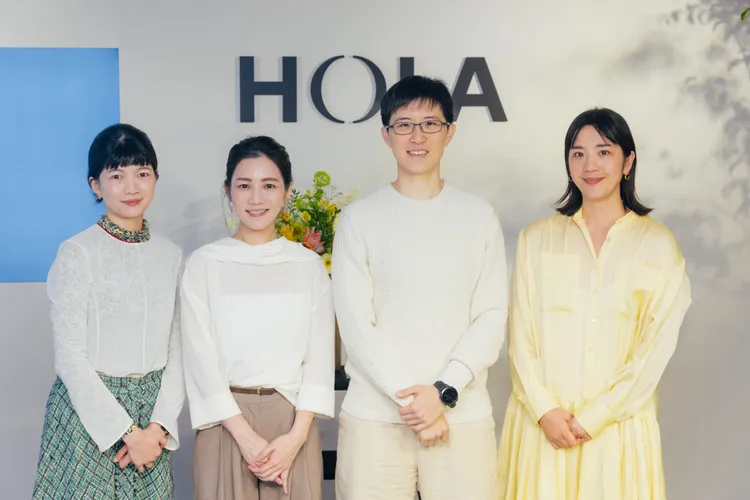 HOLA 攜新銳插畫家朱緹與花藝師嶺貴子展演2025春夏新品。業者提供