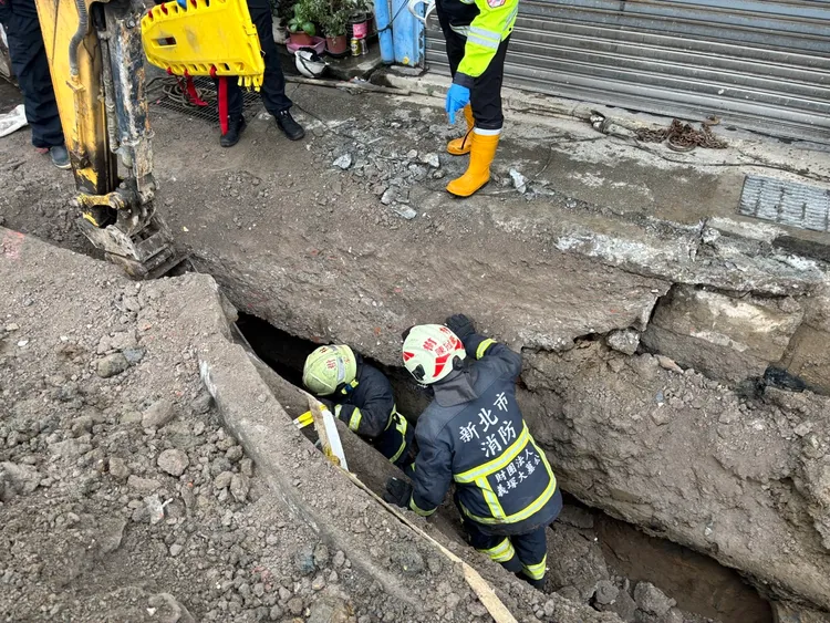 工安意外現場究責，勞檢處初判雇主未做好擋土支撐釀禍。翻攝畫面