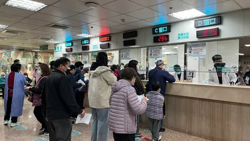 急診忙翻卻被回「病人很多是你們的事」 醫無奈:我還在這幹嘛?