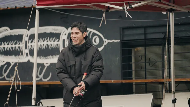 詹懷雲說最高紀錄曾經釣魚釣了24小時。鏡電視提供