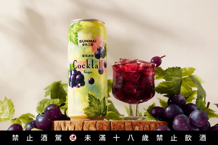 酒精度5%的微醺基調、新鮮現榨般的超濃果感，全新「葡萄調酒」於7-ELEVEn統一超商獨家搶先開賣。業者提供