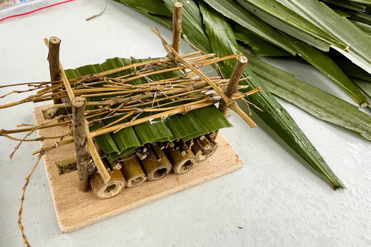 馬太鞍部落的生態捕魚法，魚棲息的池塘小模型。台北市立動物園提供