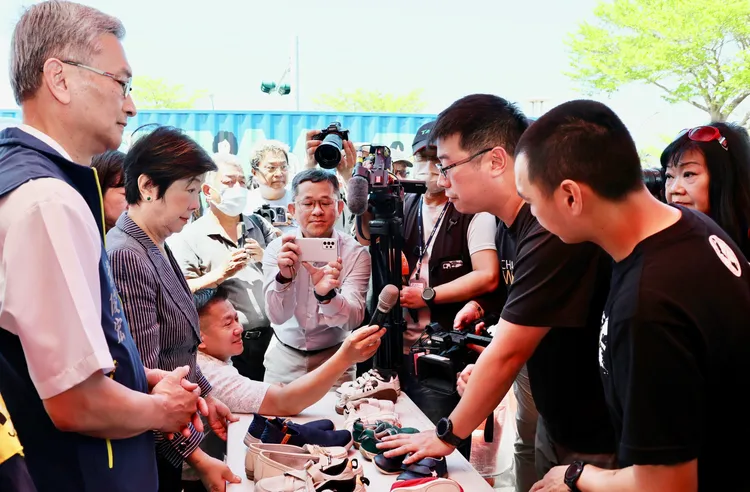 「舊鞋救命募集活動」明天起一連3天在安平區安億公有停車場舉辦。南市府提供