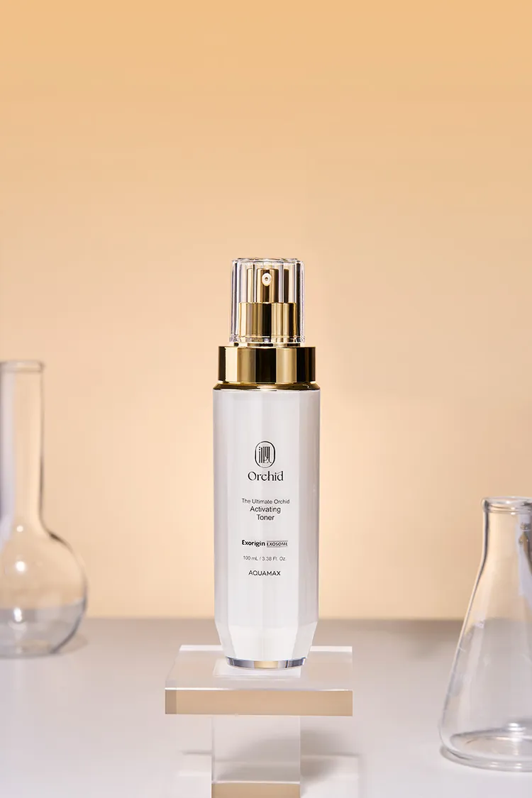 AQUAMAX泌蘭極緻肌活晶露，100ml／850元。品牌提供