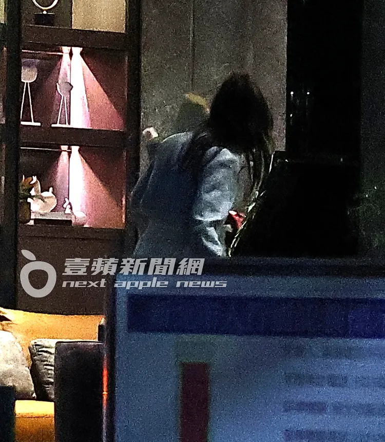 李珠珢收工返回位於新莊棒球場附近的新建案。特勤中心攝