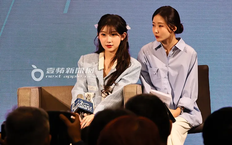 李珠珢（左）憑藉「三振舞」爆紅，在台韓兩地擁有超高人氣。特勤中心攝