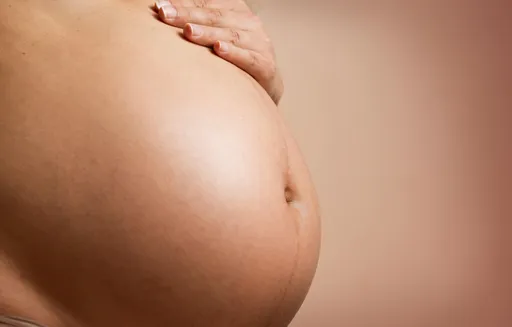別讓孕婦吸到菸!日研究示警 嚴重恐致「母子雙亡」